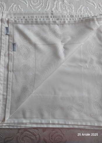 English Home Kırık Beyaz Servis Peçetesi - Görsel 3