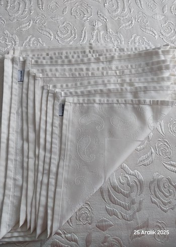 English Home Kırık Beyaz Servis Peçetesi - Görsel 2