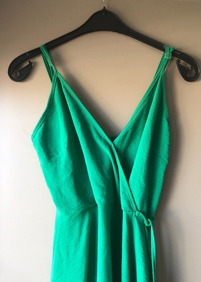 Askılı midi boy elbise - Görsel 2