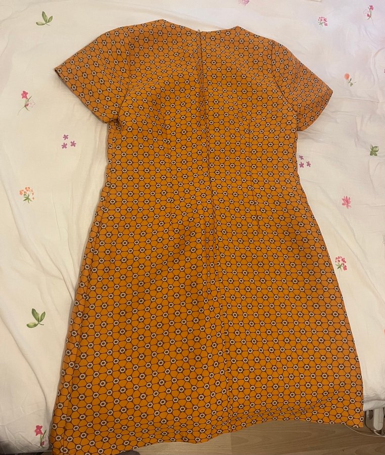 Sarı Desenli Kısa Kollu Dokuma Elbise - Görsel 4