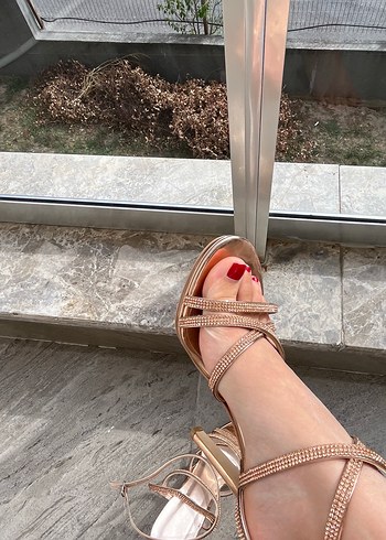 39 Beden Altın Renkli, Yılan Desenli Stiletto Topuklu Kadın Ayakkabı