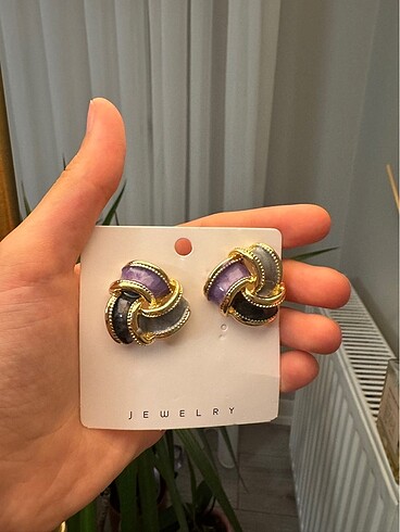 Diğer Zara Model Küpe
