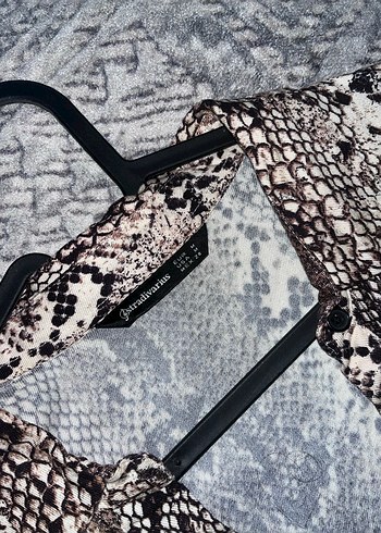 Gri Yılan Desenli Midi Mini Elbise - Görsel 2