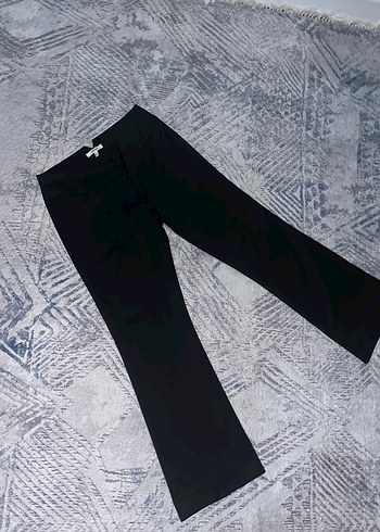 Siyah Kadın Kumaş Pantolon - Rahat Kesim - Görsel 2