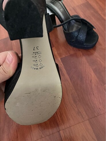 37 Beden siyah platform ayakkabı