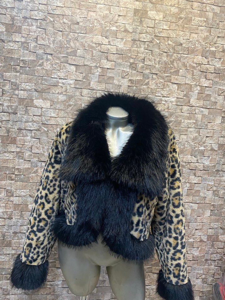 Kısa Kadın Suni Kürk Ceket - Görsel 2