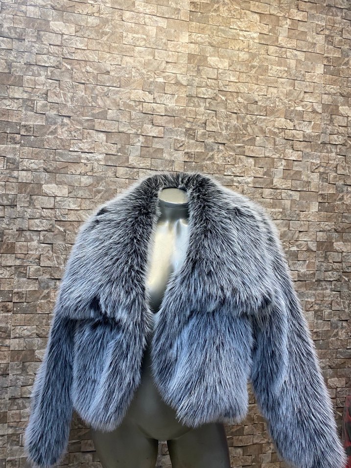 Çift Taraflı Mini Kürklü Kadın Ceket - Görsel 3