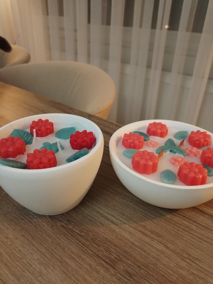 Renkli Kırmızı Süslemeli Mum - Görsel 4