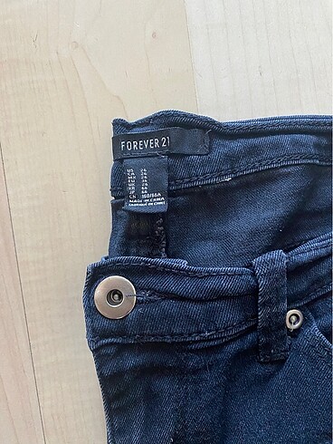 26 Beden Forever 21 S 26 Beden siyah mini jean şort