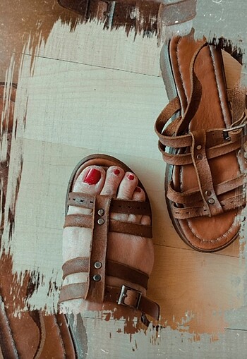 Mango 37 no taba rengi gerçek deri bodrum sandalet
