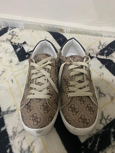36 Beden Guess ayakkabı