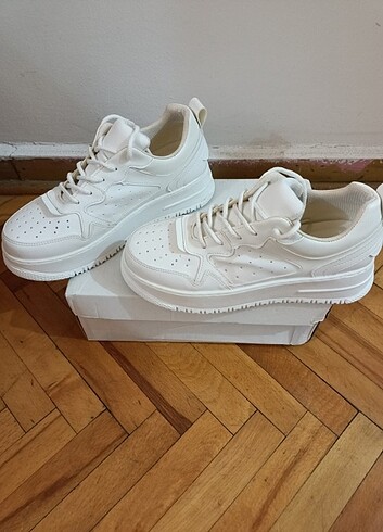 38 Beden Beyaz Sneaker 
