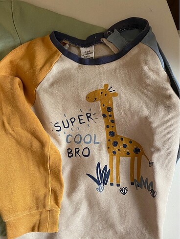 18-24 Ay Beden 3 adet 18-24 ay erkek bebek sweatshirt
