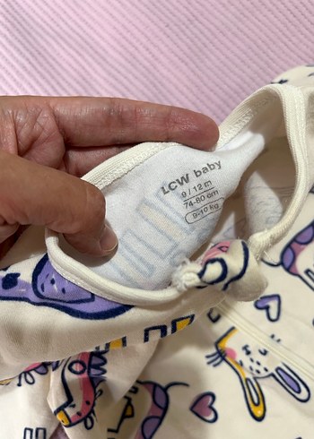 LC Waikiki Renkli Baskılı Fermuarlı Kız Bebek Tulumu