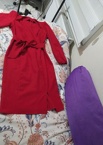 Kırmızı Uzun U Yaka Kadın Elbise - Görsel 2