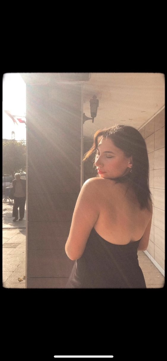 Siyah V Yaka Drapeli Uzun Elbise - Görsel 2