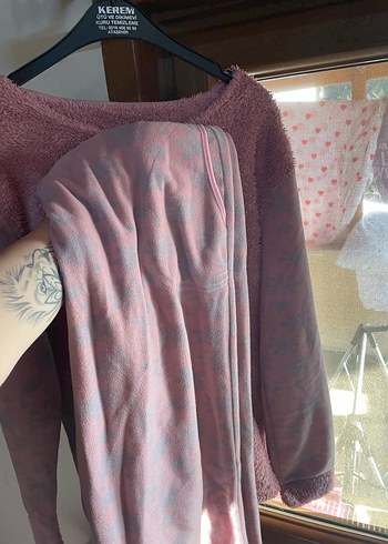 Pembe uzun kollu peluş pijama takımı - Görsel 4