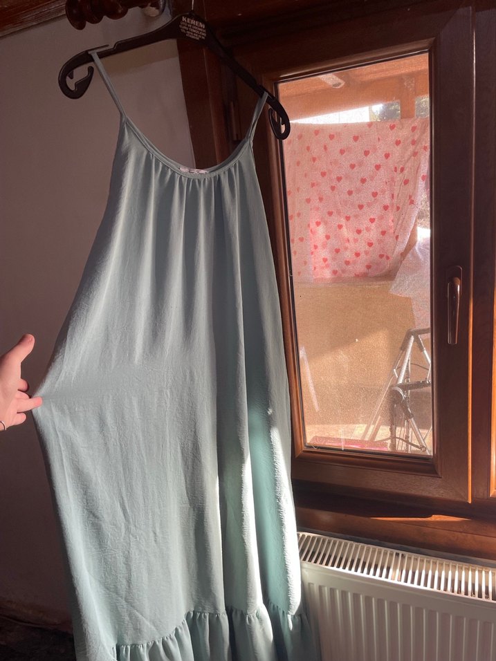 Gri Uzun Askılı Keten Elbise - Görsel 3