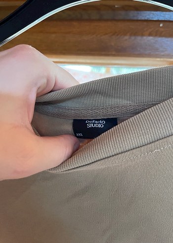 Bej Kadın Salaş Bisiklet Yaka Sweatshirt - Görsel 3