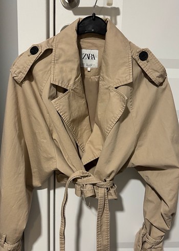 Zara Oversize Bej Kuşaklı Kadın Trençkot