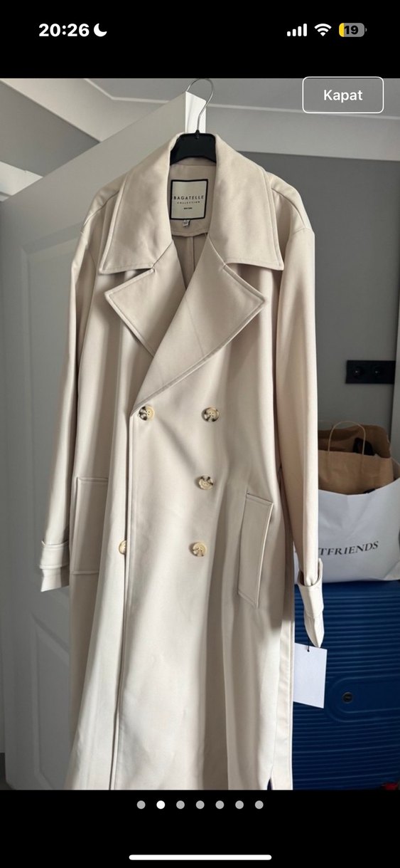 Bej Uzun Kadın Trençkot - Kemerli, Regular Fit - Görsel 2