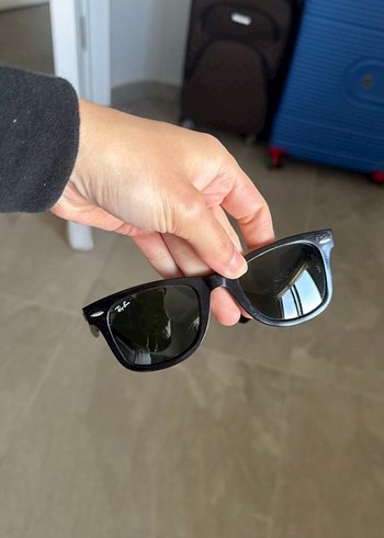 Siyah Transparan Çerçeveli Kadın Güneş Gözlüğü - Görsel 8