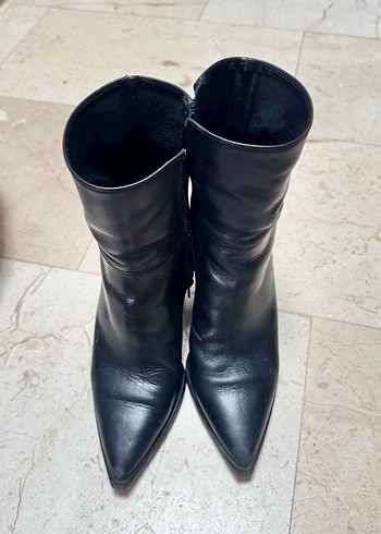 Siyah Deri  Topuklu Kadın Bot - Görsel 2