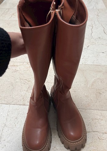 Dizüstü Kahverengi Deri Stiletto Çizme - Görsel 2