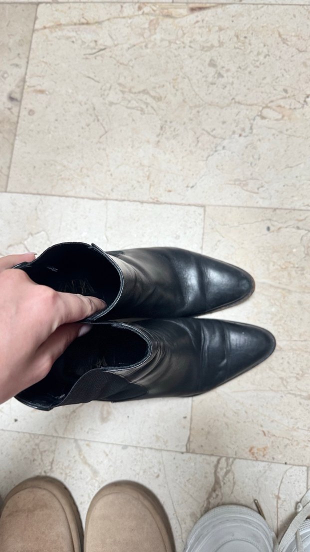 Kadın Siyah Deri  Topuklu Bot - Görsel 2