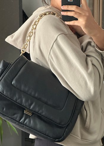 Mango MANGO Zincir Detaylı Siyah Deri Kadın Çanta