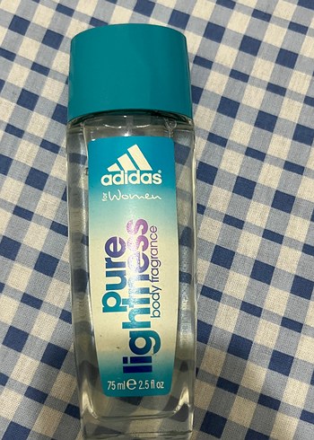 Beden Adidas Pure Lightness Kadın Parfümü 75 ml