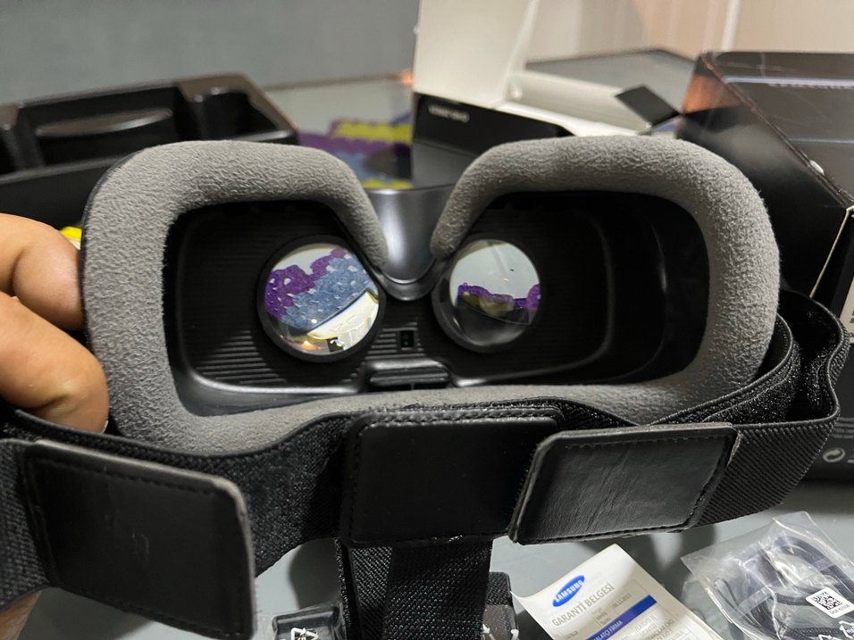 Siyah Samsung VR Gözlüğü 324 - Görsel 3