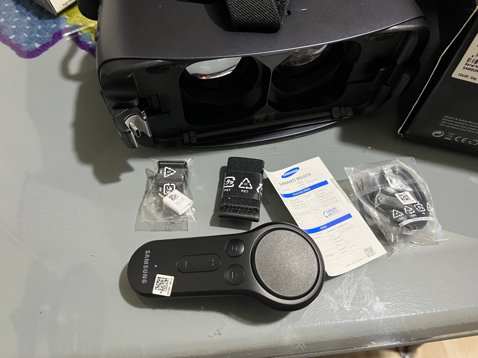 Siyah Samsung VR Gözlüğü 324 - Görsel 2