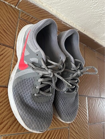Nike ayakkabı