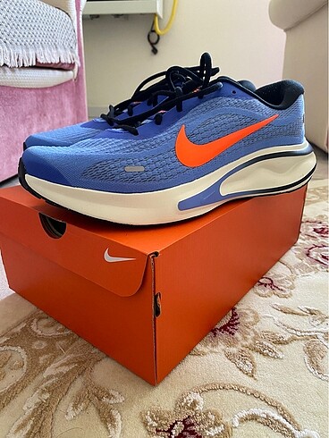 Nike Journey Run Erkek Yol Koşu Ayakkabısı