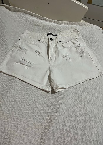 Beyaz Kadın Jean Mini Şort