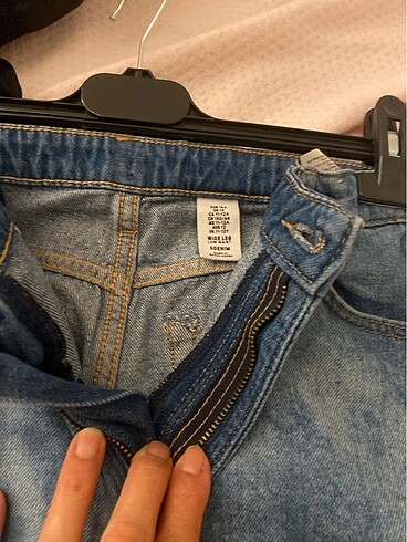 xs Beden mavi Renk H & M kot pantolon 12 yaş 152 cm
