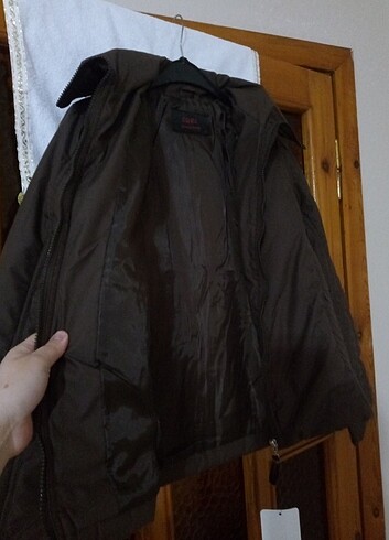 xl Beden kahverengi Renk Mont Kadın etiketi üzerinde 400 TL.