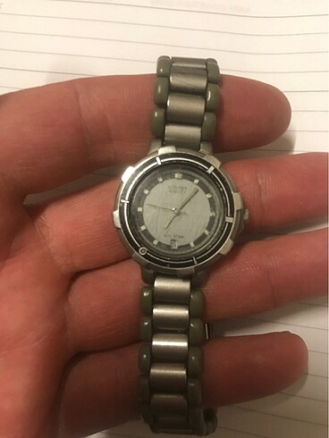 CITIZEN pilli titanyum kasali ve kordonlu pilli bayan saati - Görsel 2