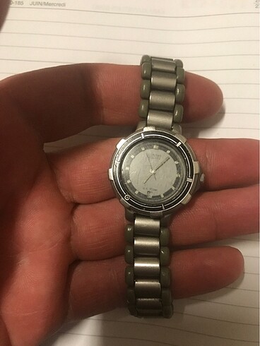 CITIZEN pilli titanyum kasali ve kordonlu pilli bayan saati - Görsel 3