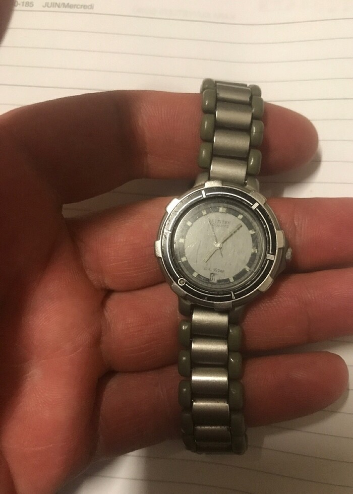 CITIZEN pilli titanyum kasali ve kordonlu pilli bayan saati - Görsel 3