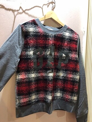 gap sweatshirt