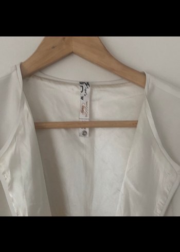 Kemerli Beyaz Keten Kadın Blazer - Görsel 3