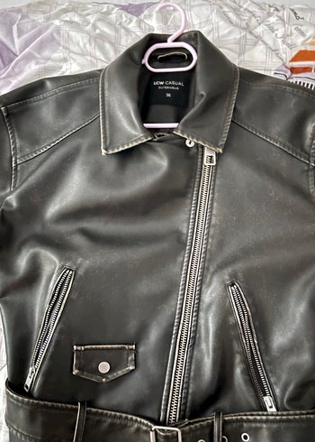 36 Beden Kadın Siyah Deri Biker Ceket