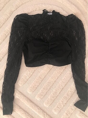 Bershka dantelli bluz