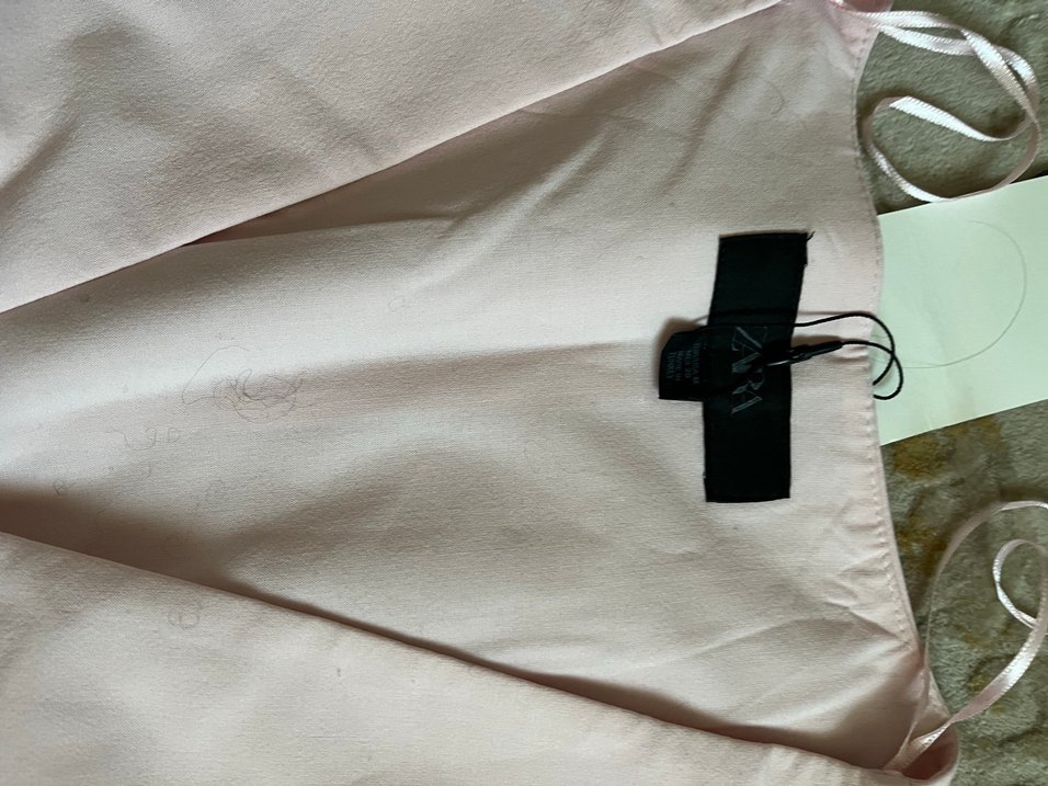 Pembe V Yakalı Kolsuz Kadın Bluz - Görsel 4