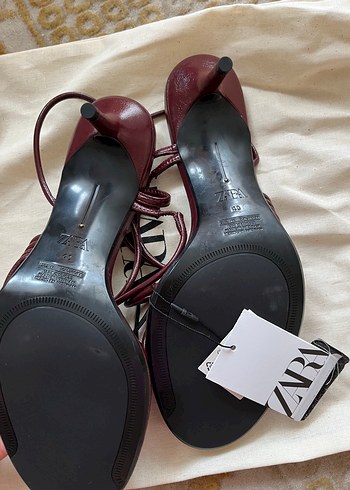Zara Zara Deri Stiletto Topuklu Kadın Sandalet