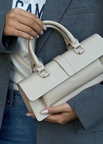 Bej Deri Kemer Detaylı Kadın Çanta - Görsel 2