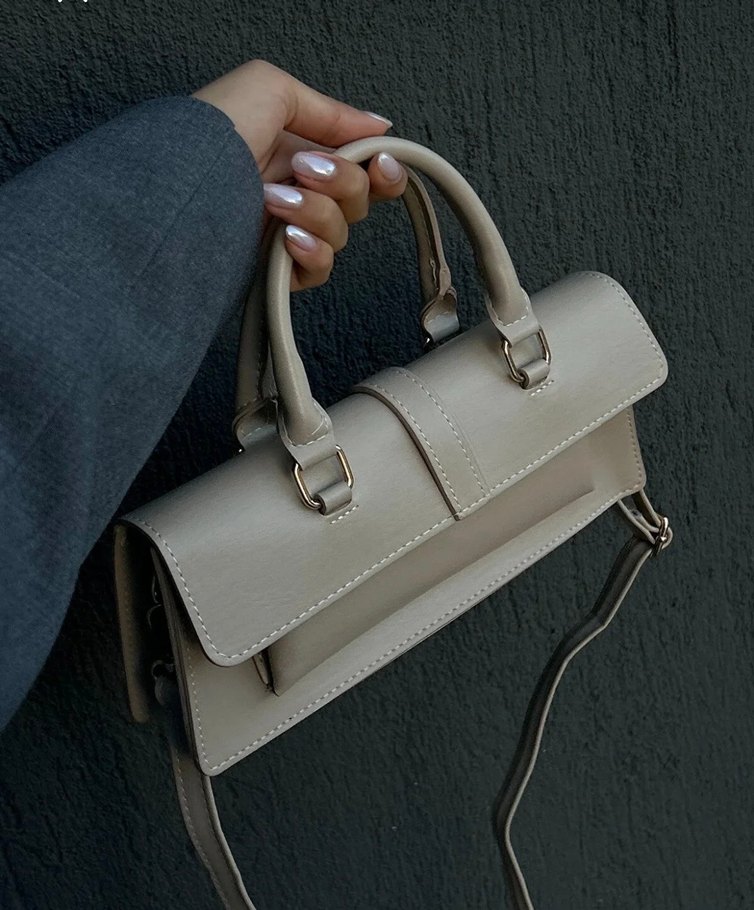 Bej Deri Kemer Detaylı Kadın Çanta - Görsel 3