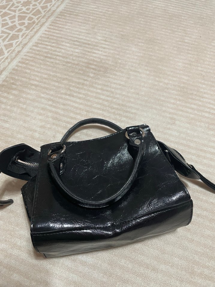 Siyah Deri Goth Kadın Çanta - Görsel 2